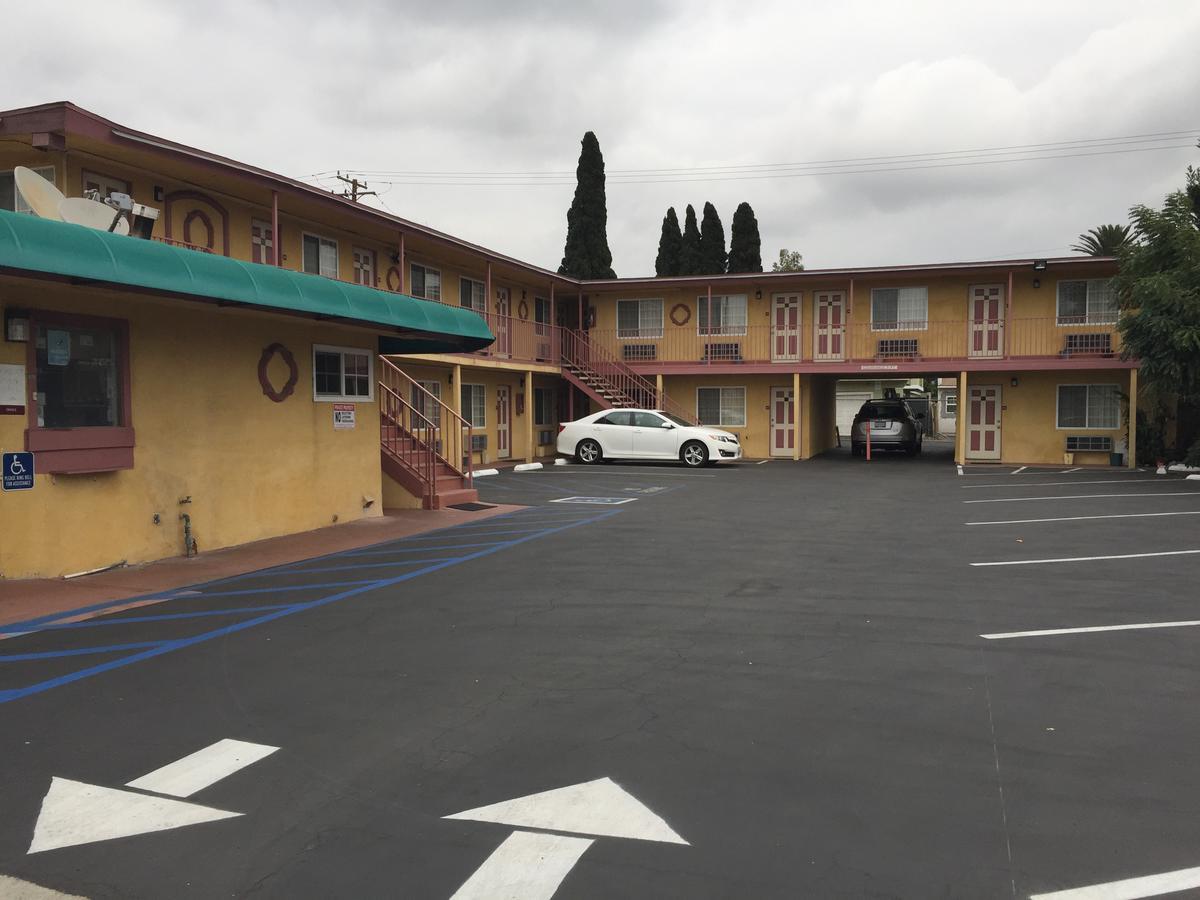 Super 7 Motel Anaheim Exterior foto